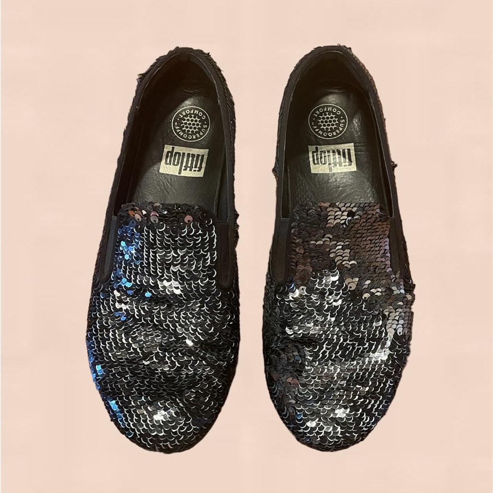 Sparkly Closed Toe FitFlops